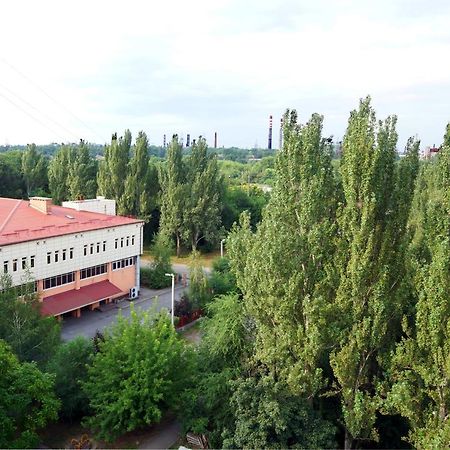 2 Rooms Semi-luxury Apt on 39-H Nezalezhnoi Ukrаiny Street next to the city council  Запорожье Экстерьер фото